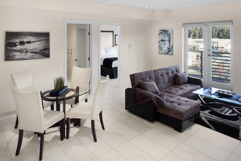 The Marinaside Resort Nanaimo Buitenkant foto